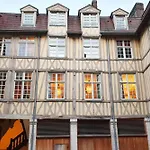 Turgot - Ancien Particulier - Lumineux Appartement