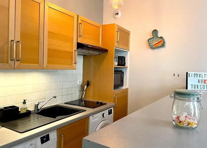 Turgot - Ancien Particulier - Lumineux Διαμέρισμα